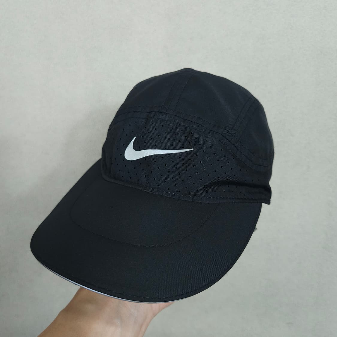 나이키 에어로빌 테일윈드 러닝캡 상품이미지1