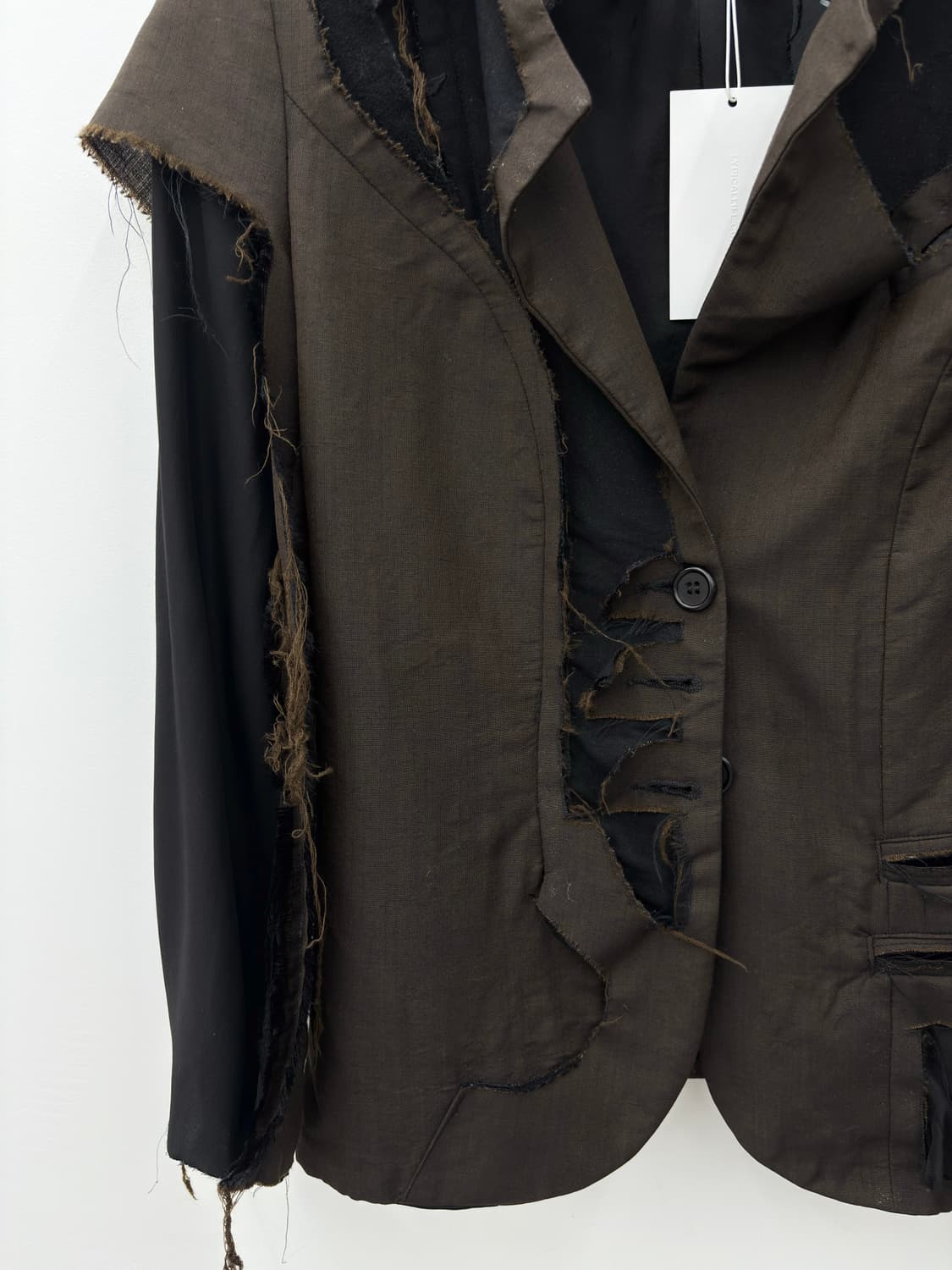 DECONSTRUCTED JACKET⠀⠀⠀⠀⠀⠀⠀⠀ 상품이미지2