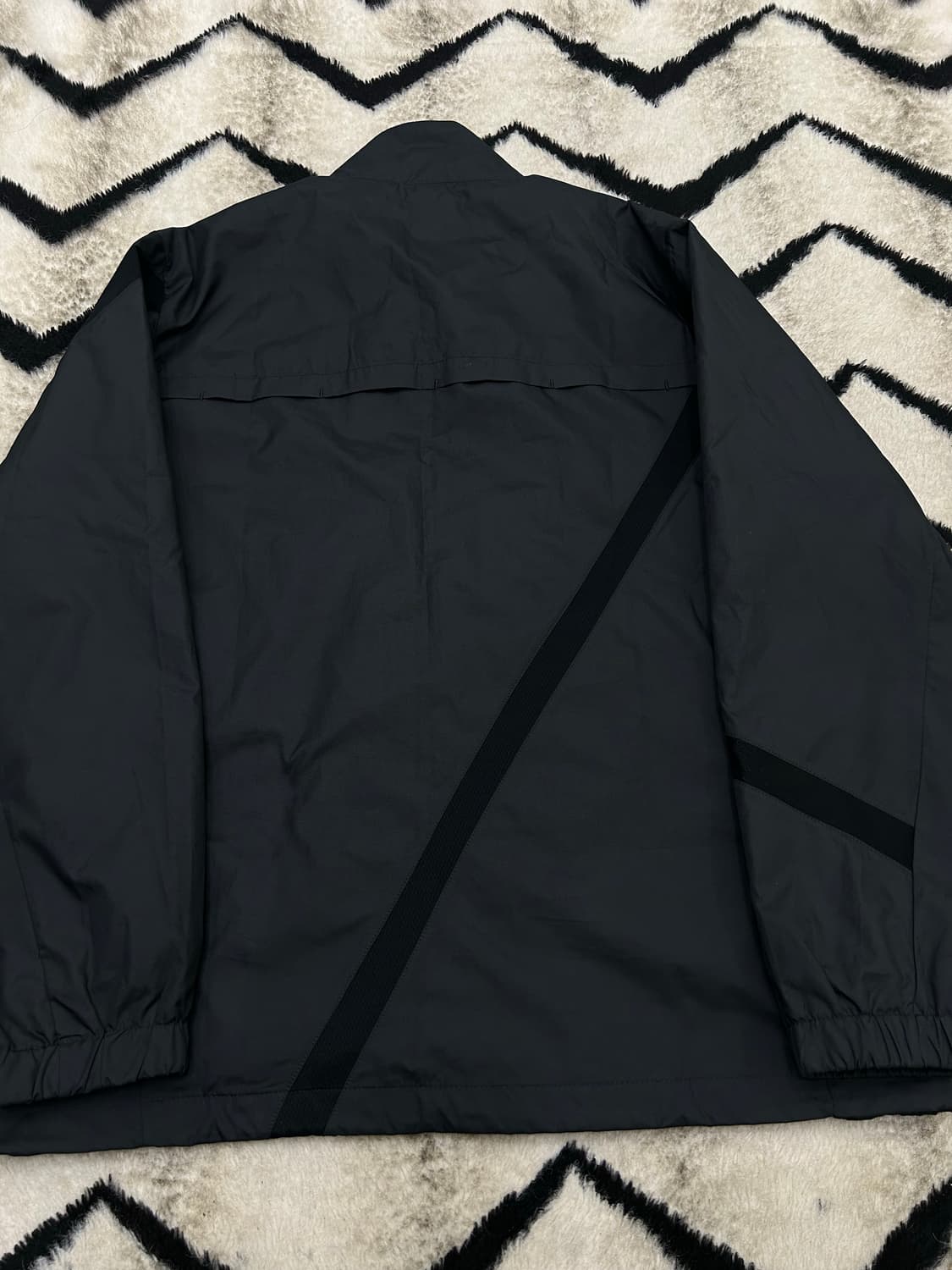 [XL]나이키 스우시 사이드라인 우븐 바람막이/블랙 상품이미지4