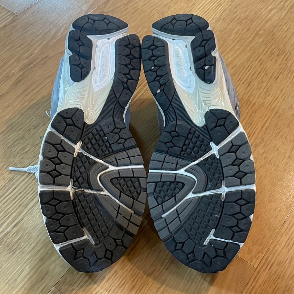 뉴발란스 2002R 운동화 245 상품이미지8