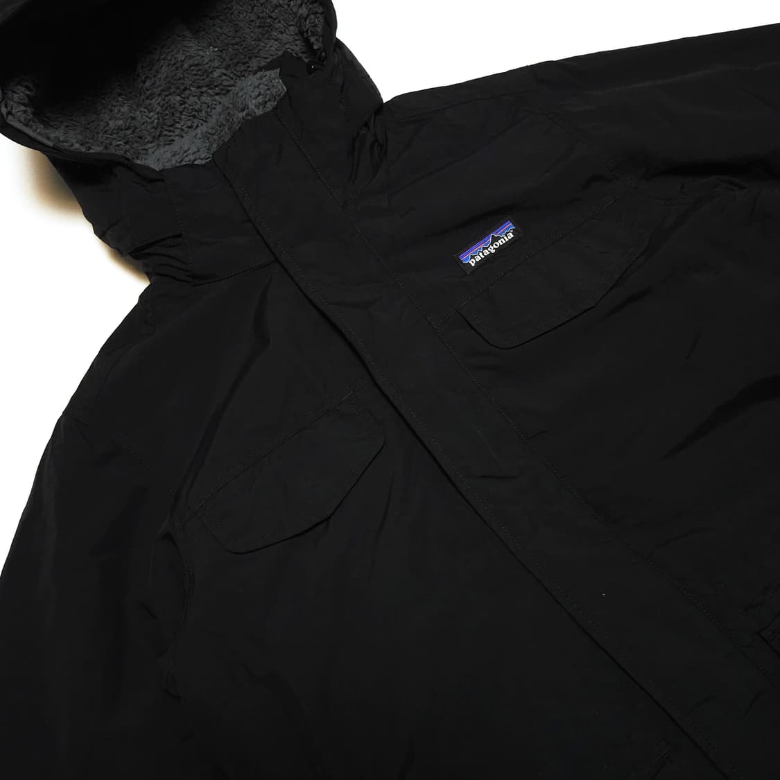 파타고니아 이스머스 쉐르파 파카 자켓 블랙 상품이미지4