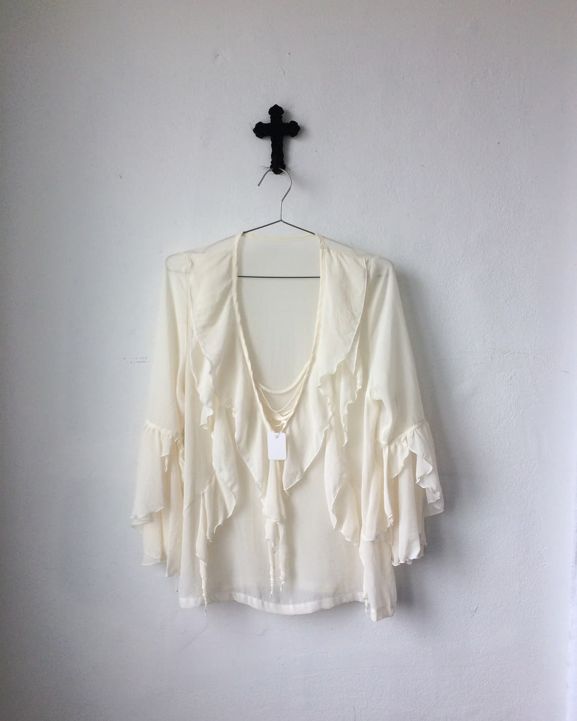 Lace up frill ruffle blouse 상품이미지2