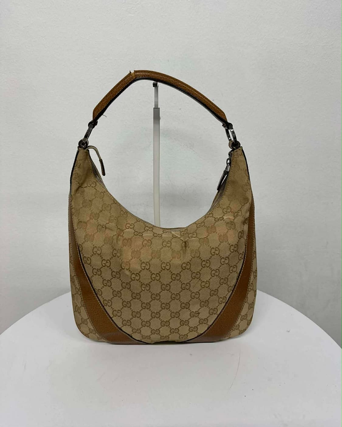 구찌 GG 캔버스 반달 호보 숄더백 토트백 상품이미지1