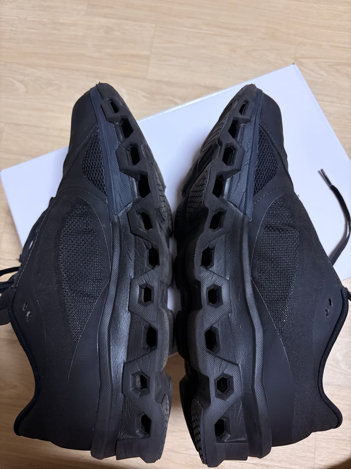 온러닝 x PAF 클라우드몬스터 블랙 280 상품이미지5