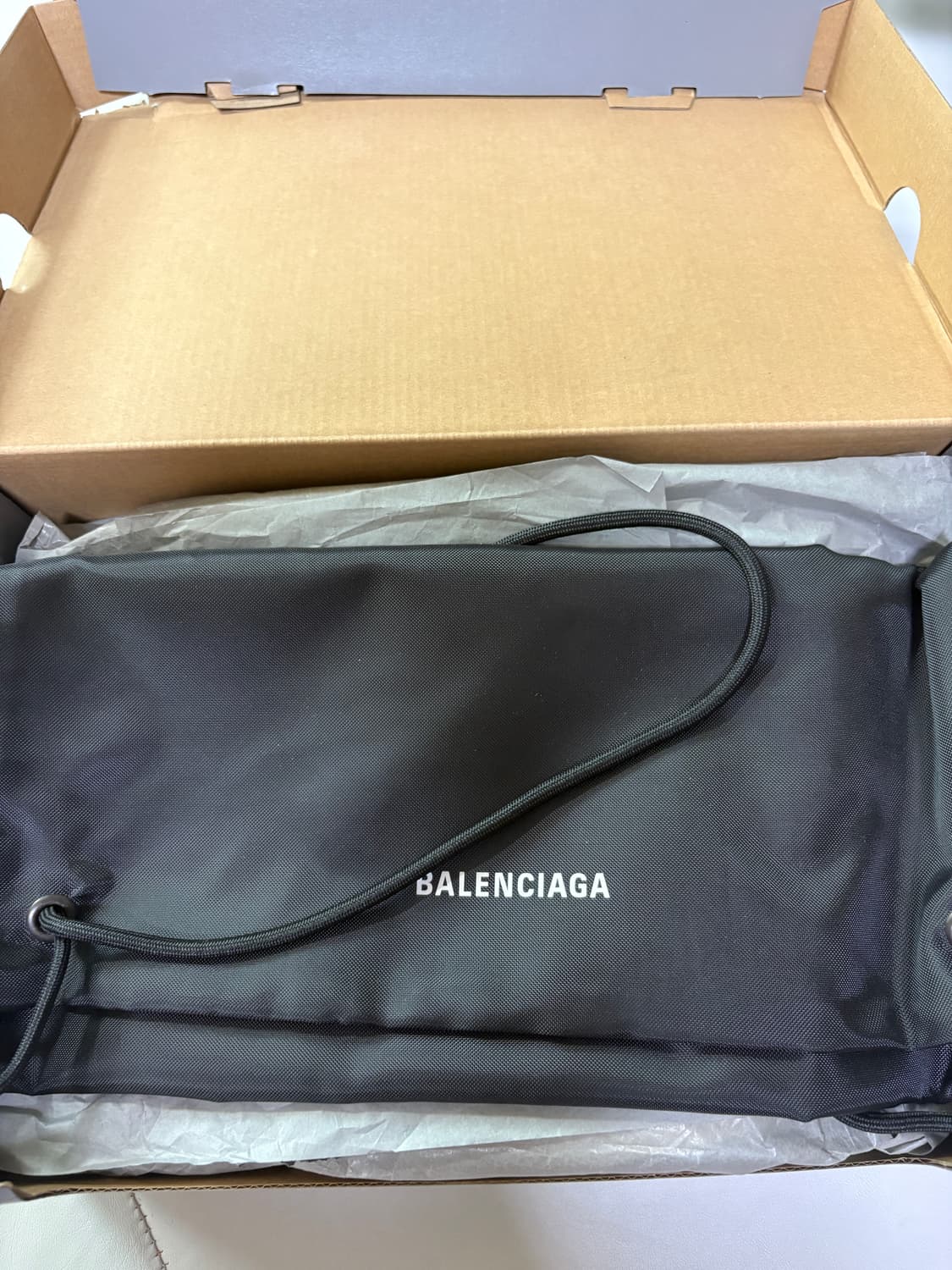 발렌시아가 파리 스니커즈 하이탑 E44 상품이미지4