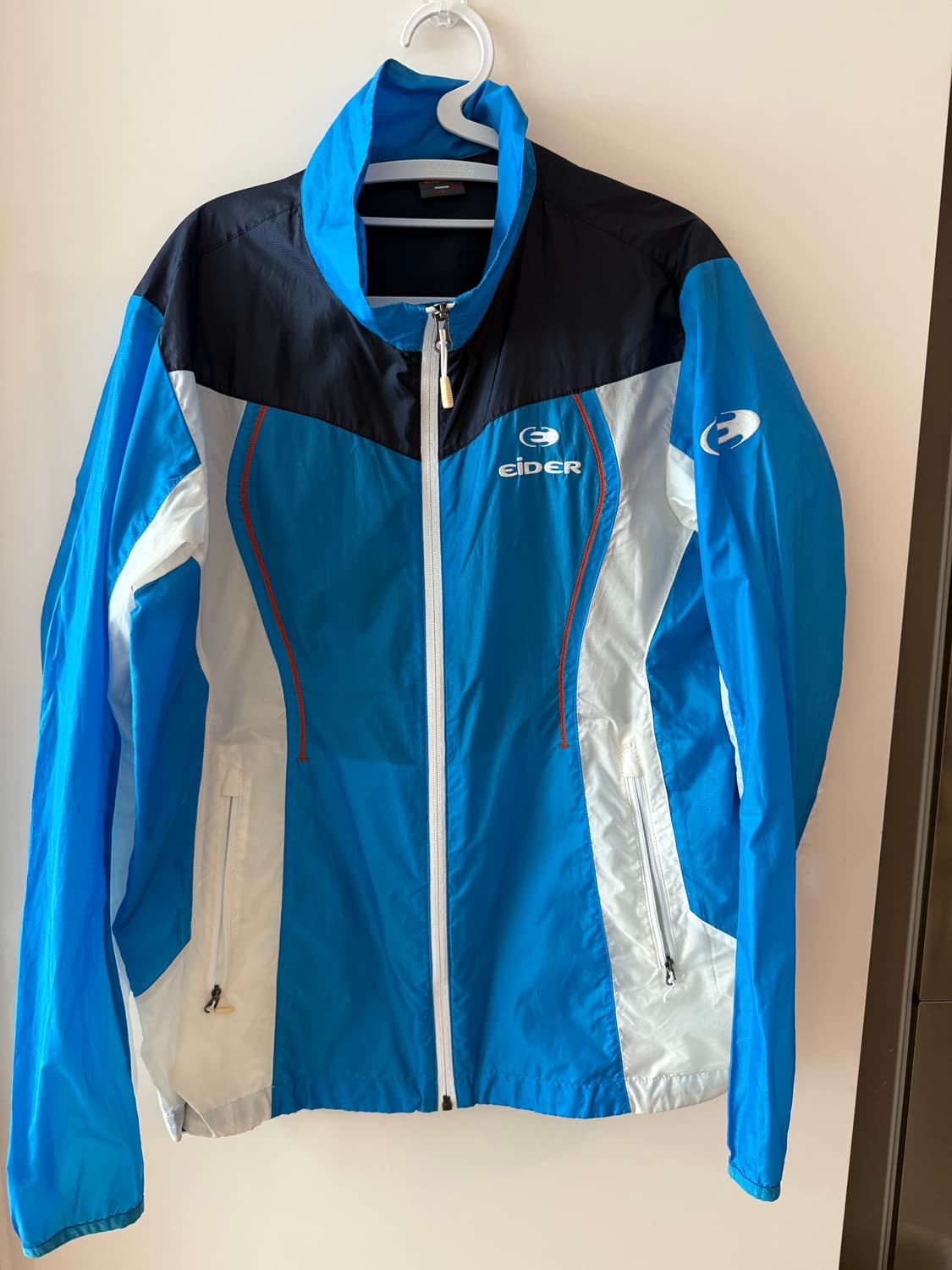 아이더 남성 바람막이 M 상품이미지1