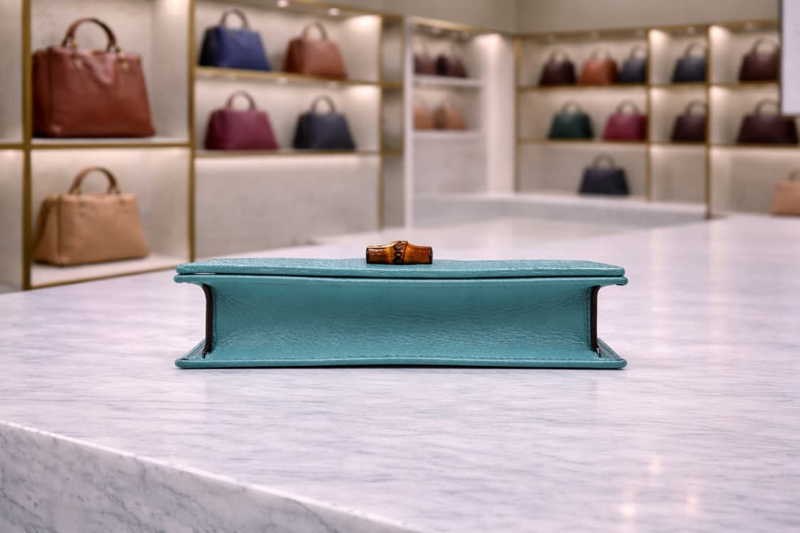 [S급] 구찌 다이애나 뱀부 체인 크로스백 미니 판매합니다!!! 상품이미지3