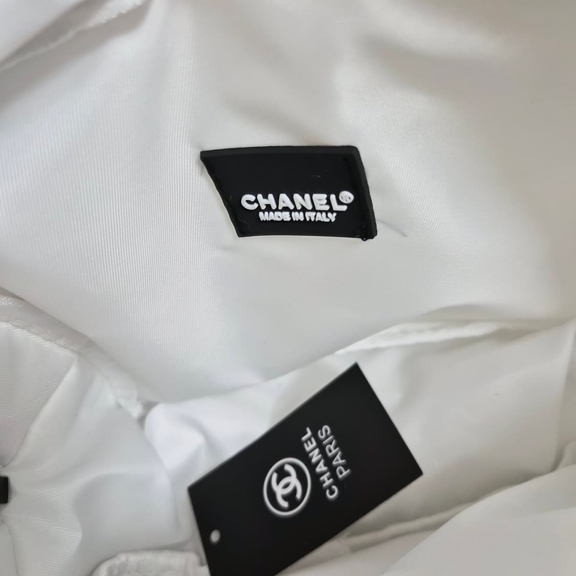 샤넬 노벨티 패딩 토트백 21*17.5*9.5 상품이미지3