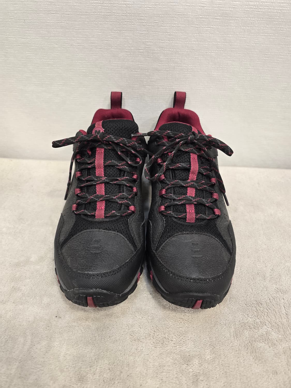 머렐 여성 트레킹화 블랙/레드 240~245 상품이미지2