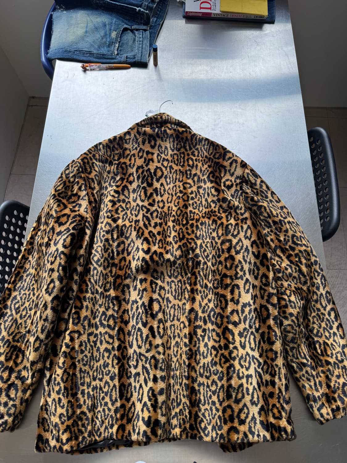 슈프림 레오파드 퍼자켈 상품이미지1