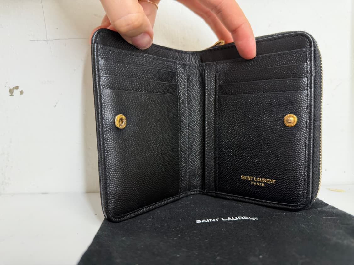 [정품] 입생로랑 컴팩트 지퍼 반지갑  상품이미지7