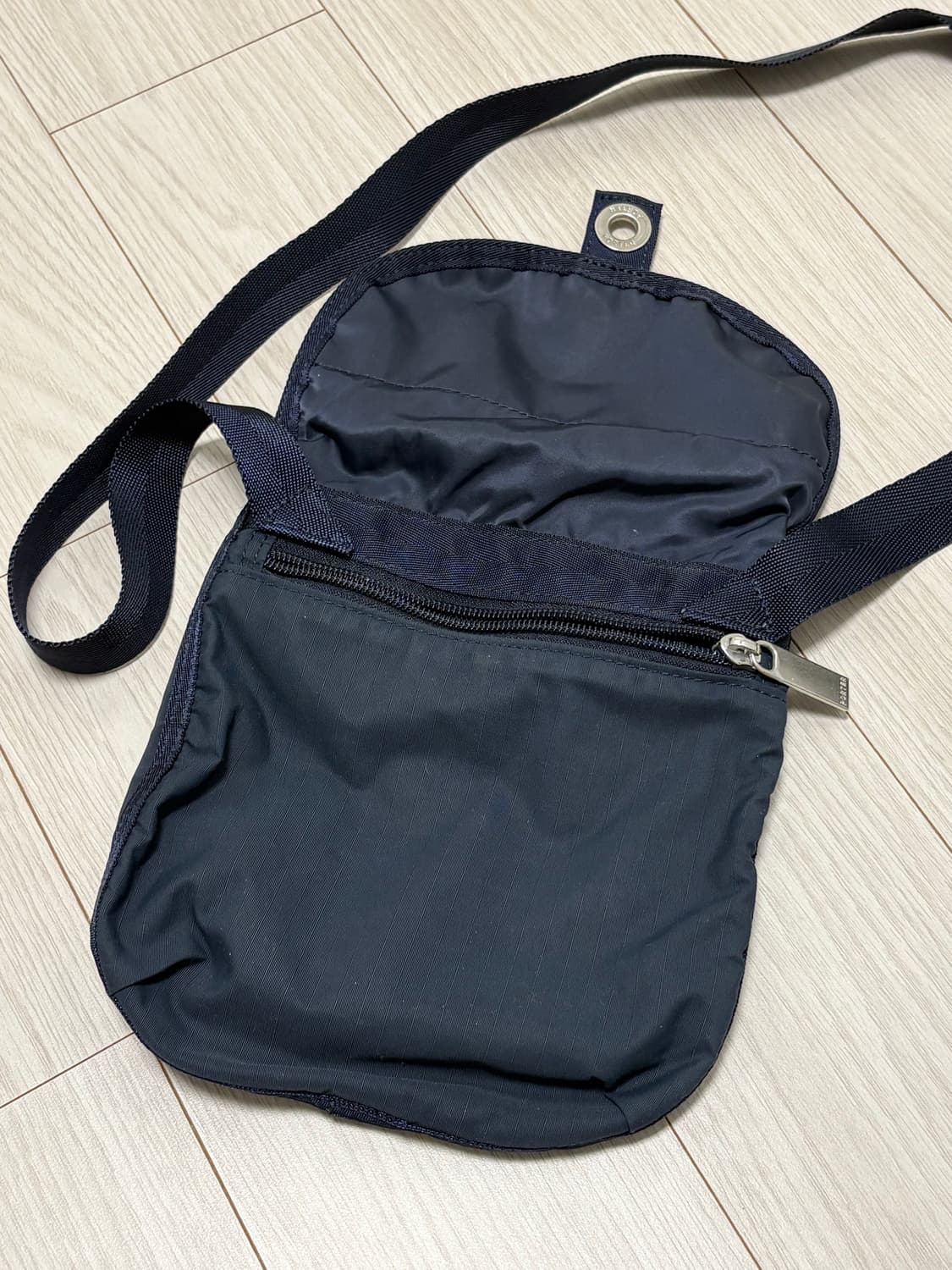 포터 프레임 미니 숄더백 상품이미지4