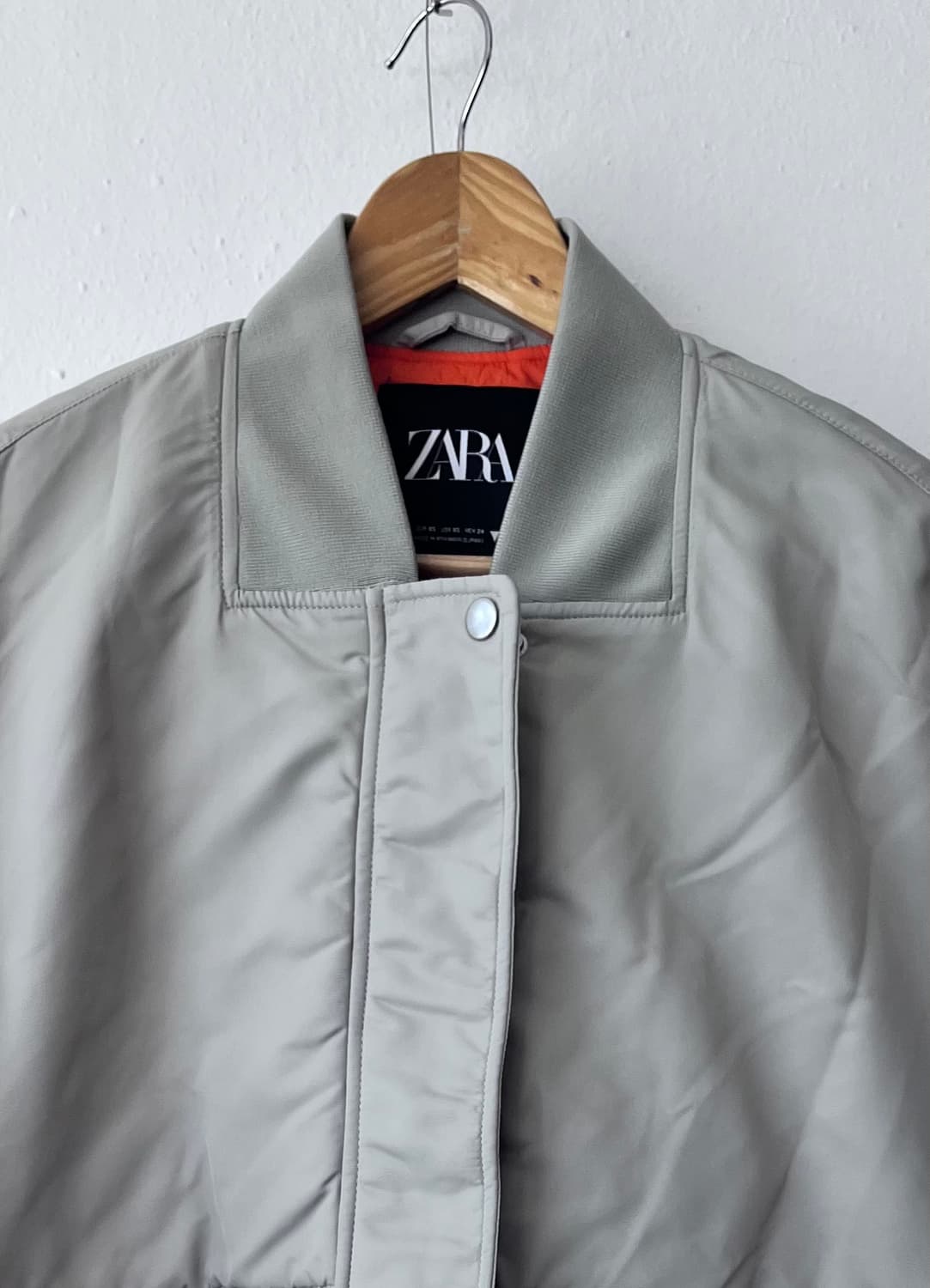 자라 Zara 여성 크롭경량점퍼 XS사이즈 상품이미지1