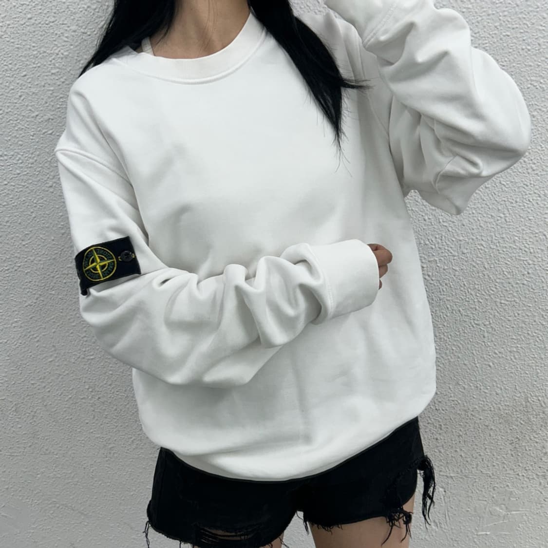 스톤아일랜드 사이드와펜 화이트 맨투맨 상품이미지1
