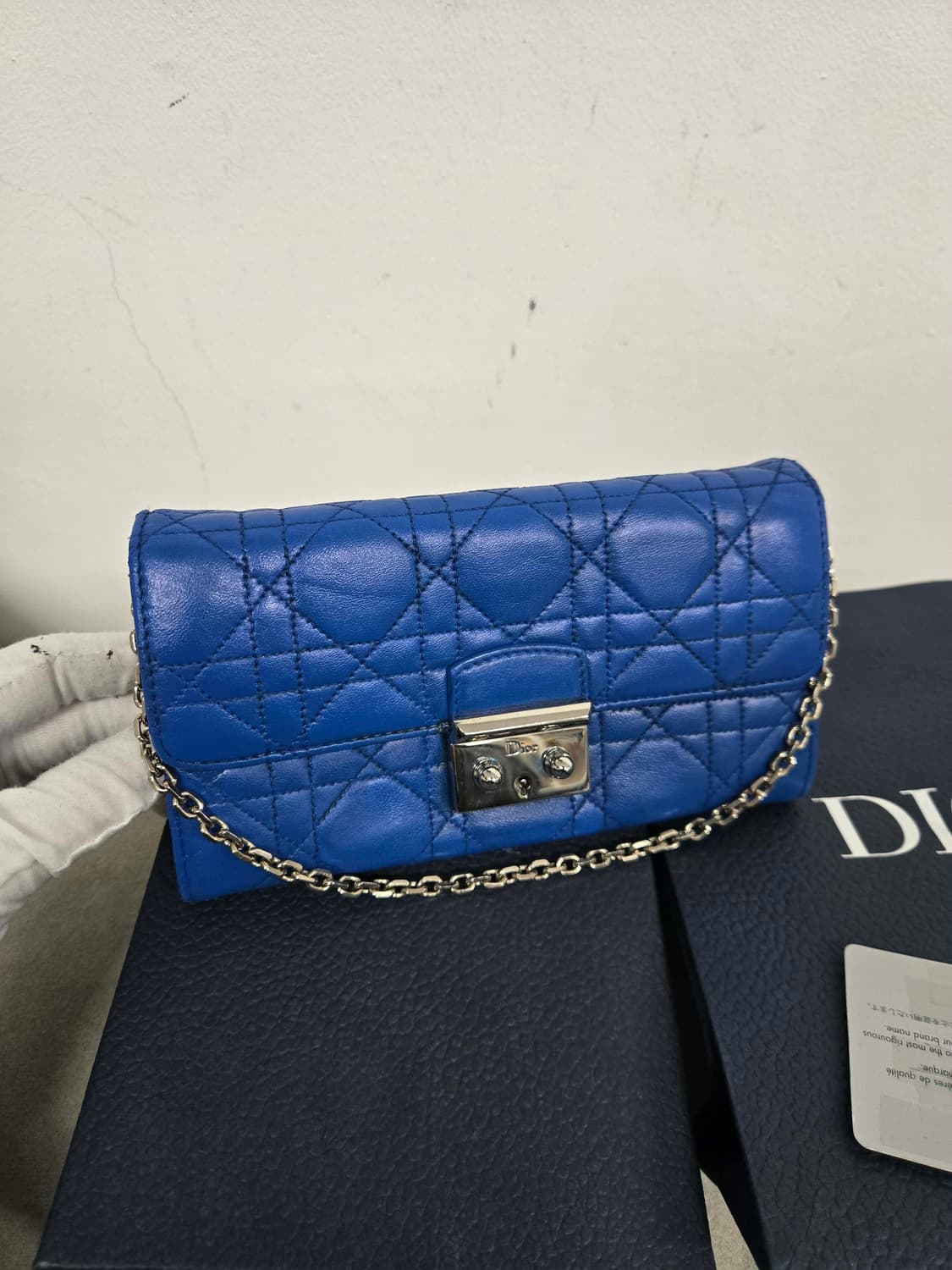 [보증서 정품] 디올 까나쥬 체인 장지갑 상품이미지1