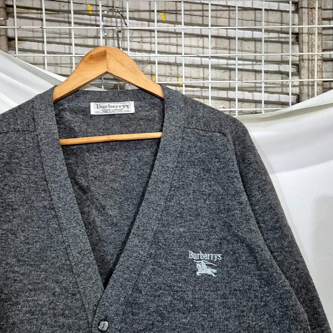 Burberry 버버리 기마 로고 가디건 상품이미지2