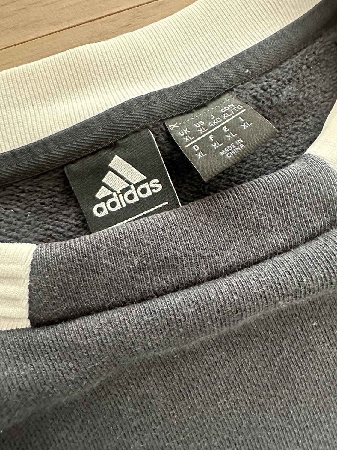 고샤루브친스키 아디다스 맨투맨 상품이미지3