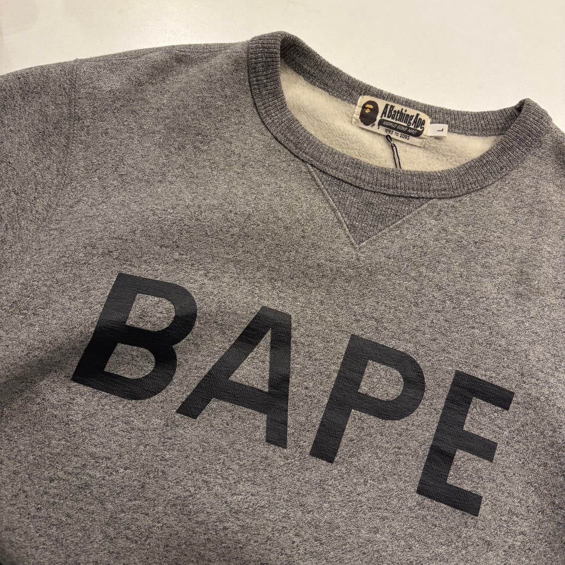 [L] 베이프 BAPE 로고 맨투맨 그레이 B544 상품이미지3