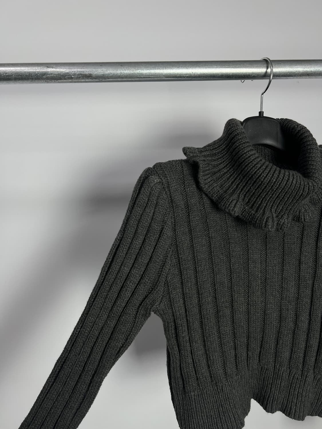 빈티지 크롭 터틀넥 니트  상품이미지4