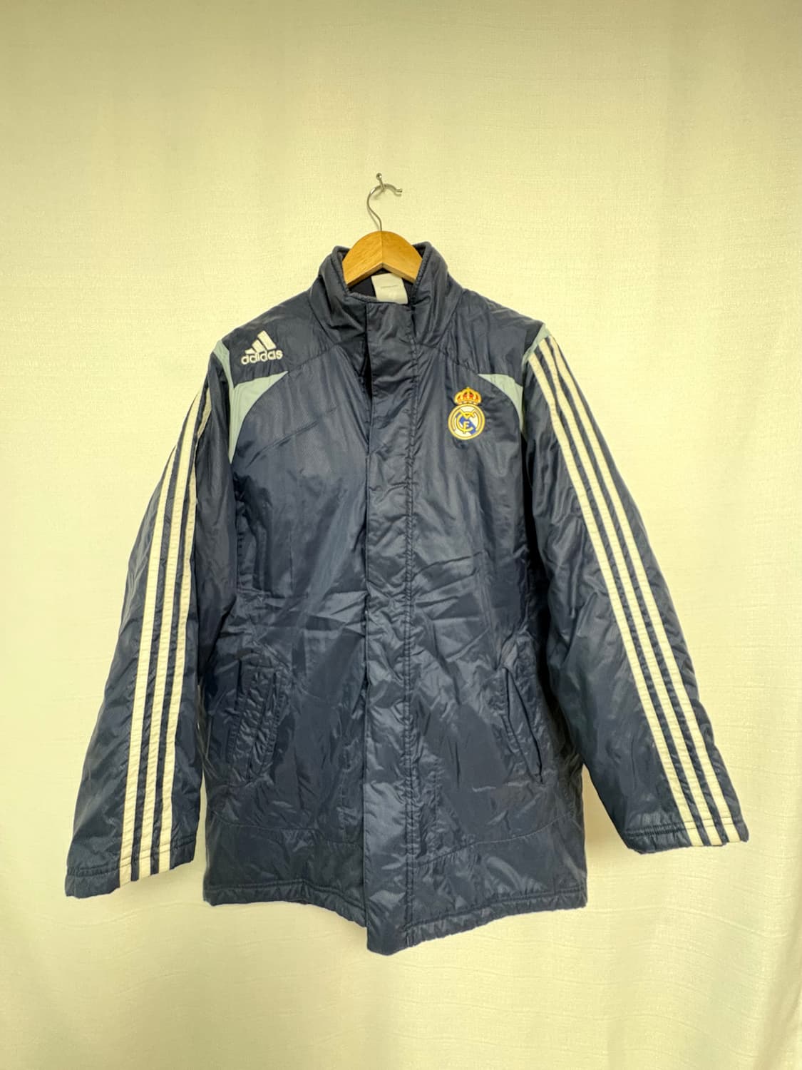 아디다스레알마드리드벤치패딩 상품이미지1