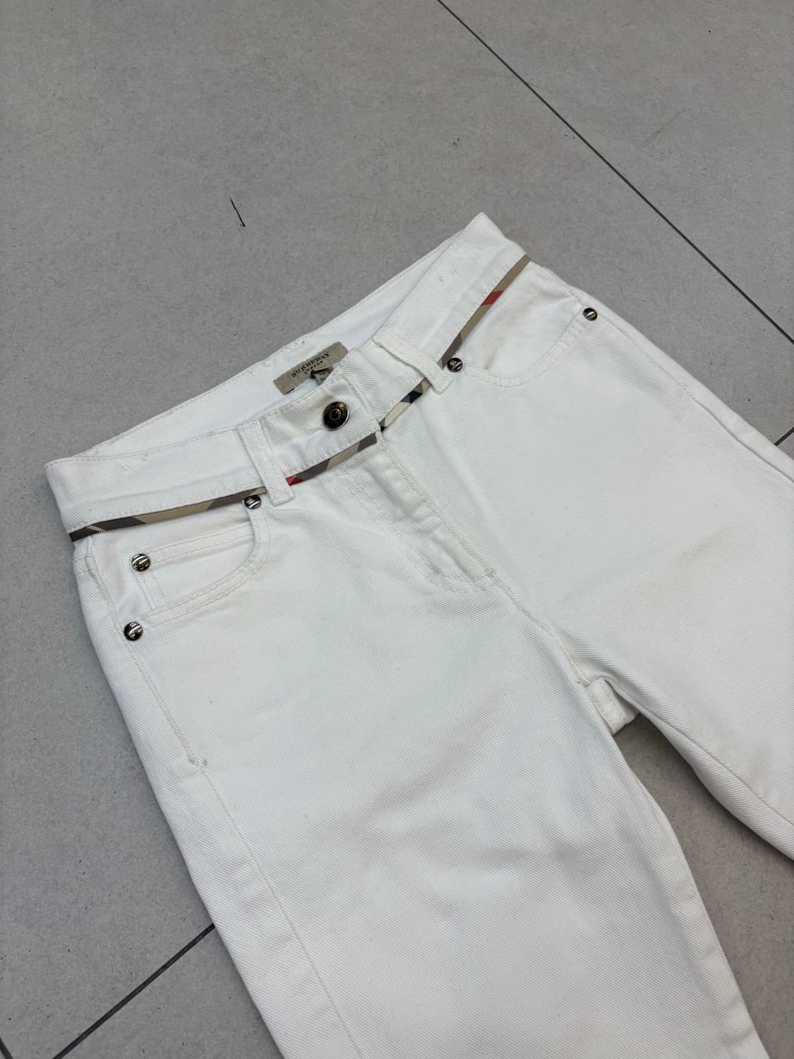 버버리 브릿 화이트 데님팬츠 상품이미지3