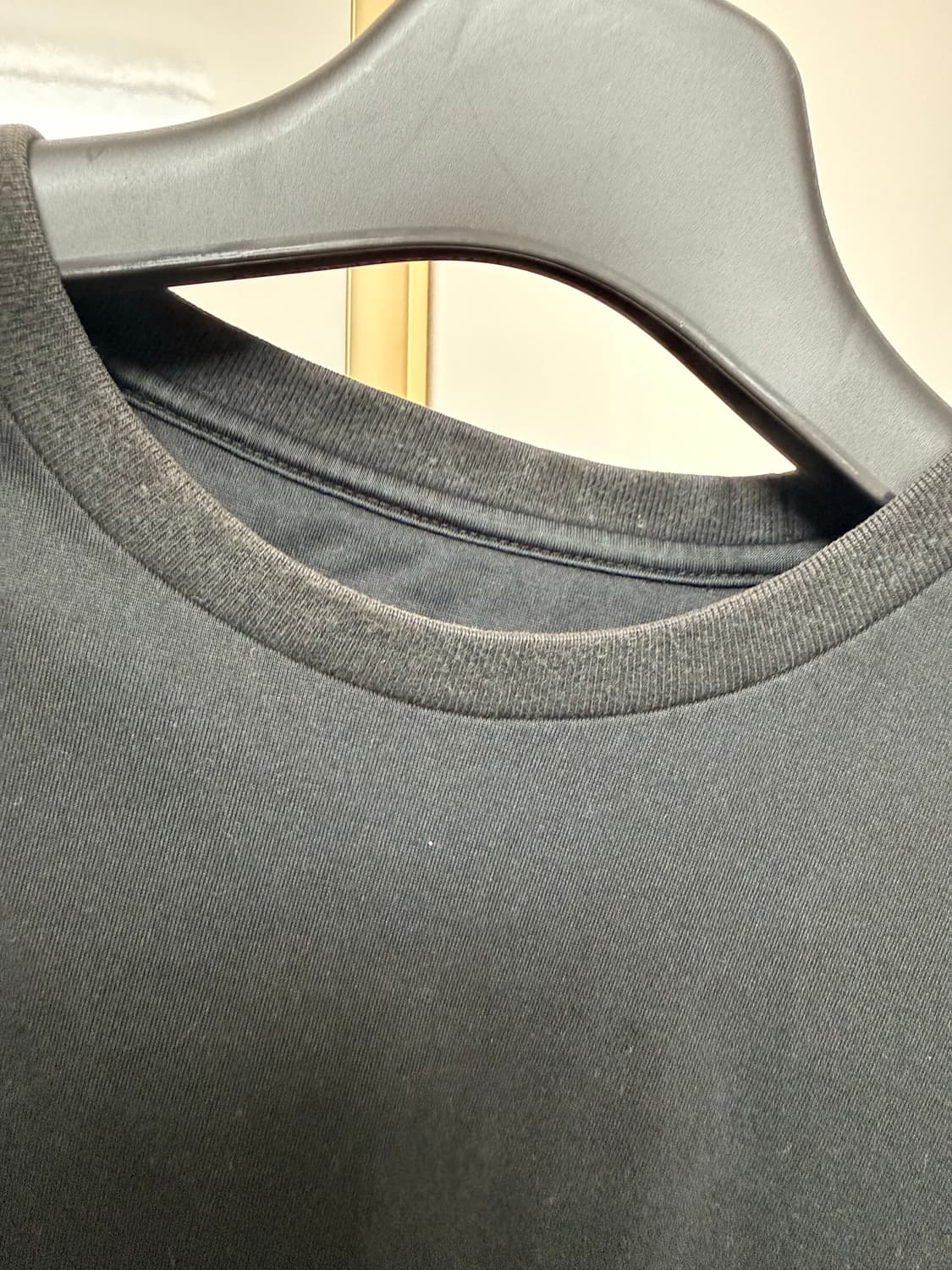 우영미 백로고 티셔츠 블랙 48 상품이미지6