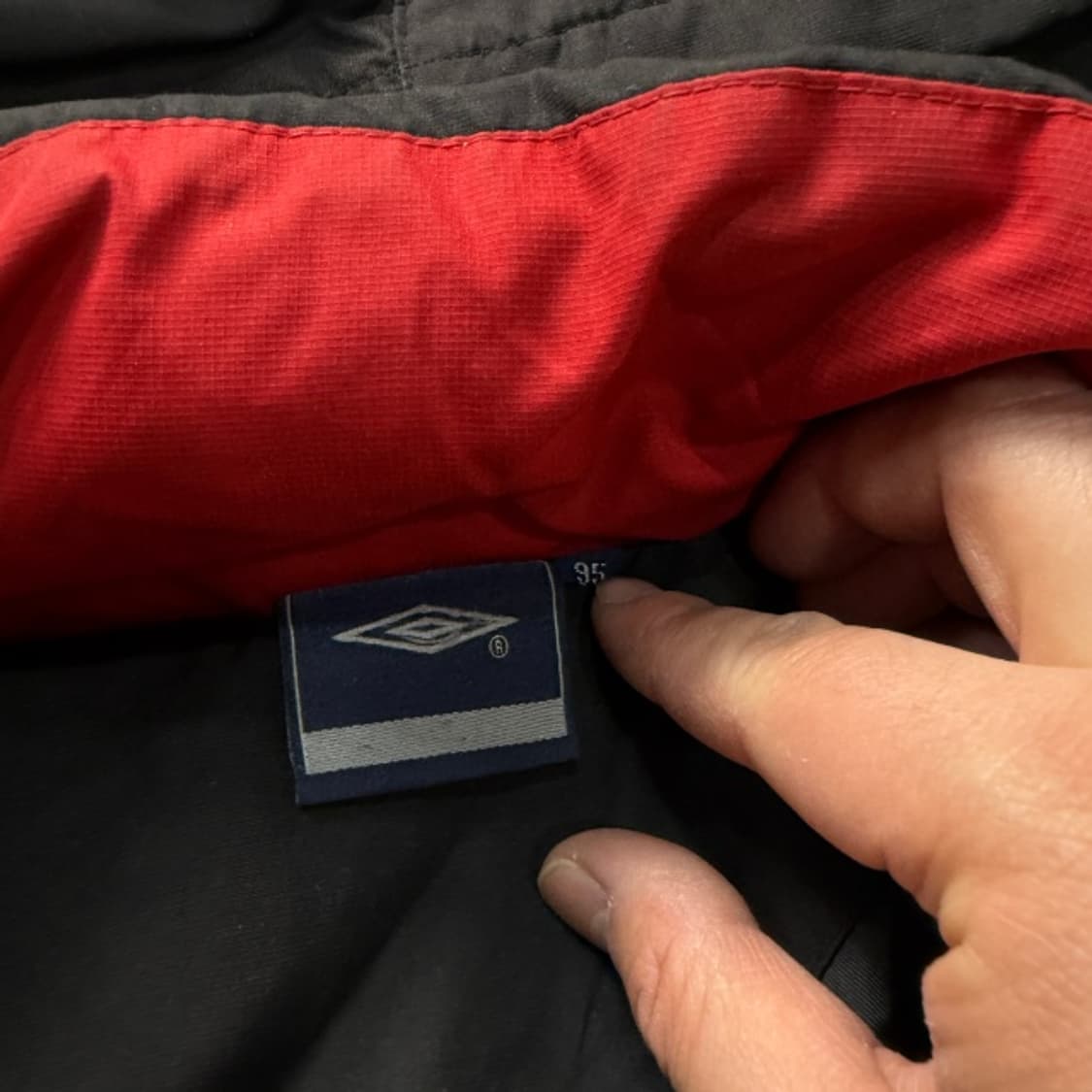 100 엄브로 잉글랜드 패딩  상품이미지3