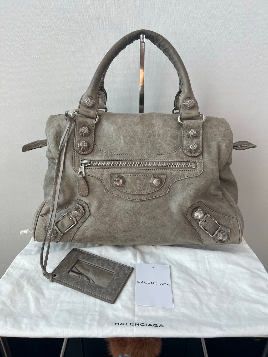 발렌시아가 모터백 상품이미지3