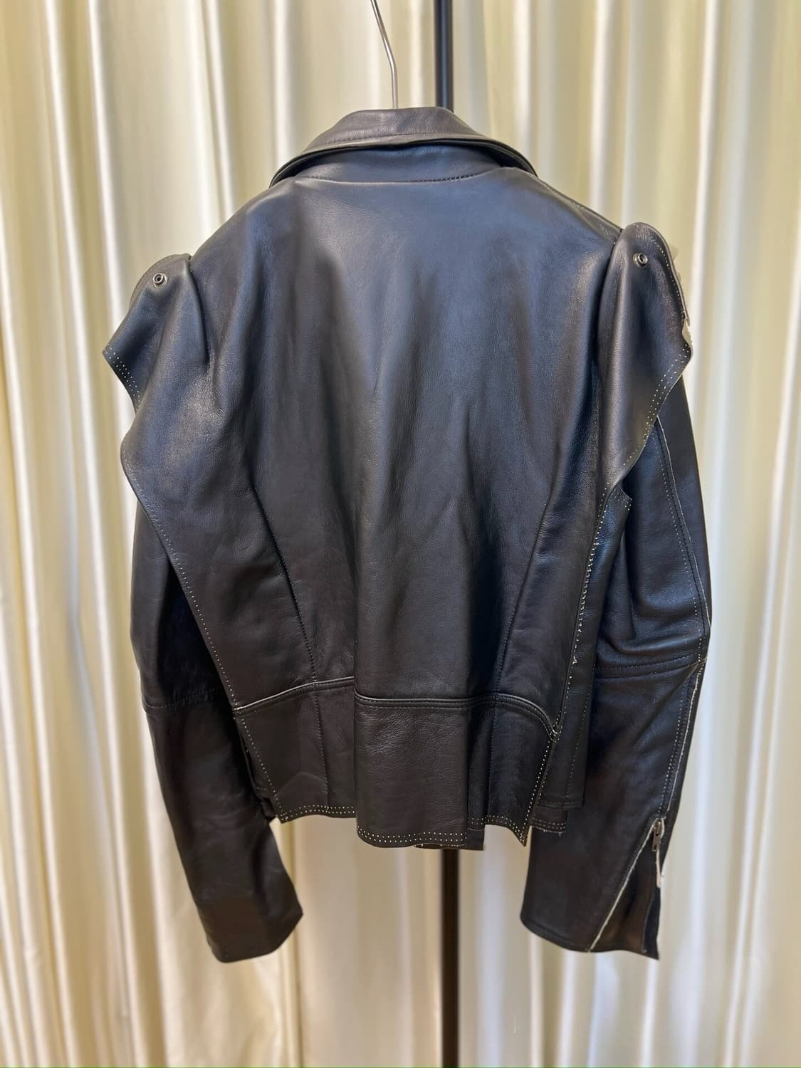 마르지엘라 x H&M  해체주의 레더자켓 상품이미지4