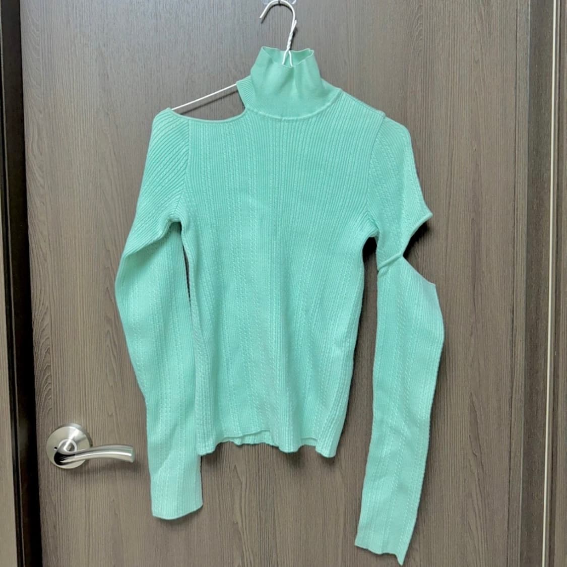 앤더슨벨 민트 트임 니트 상품이미지1