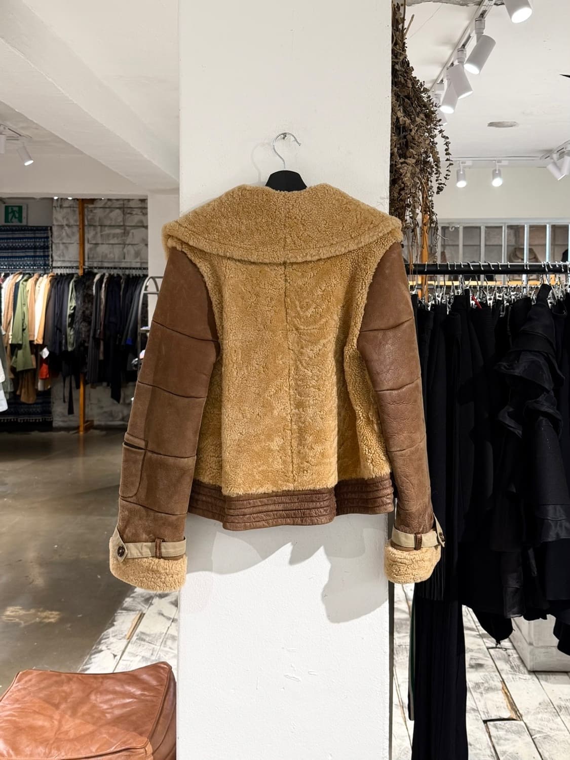 인트렌드 브라운 리얼레더 시어링 무스탕 자켓 상품이미지7