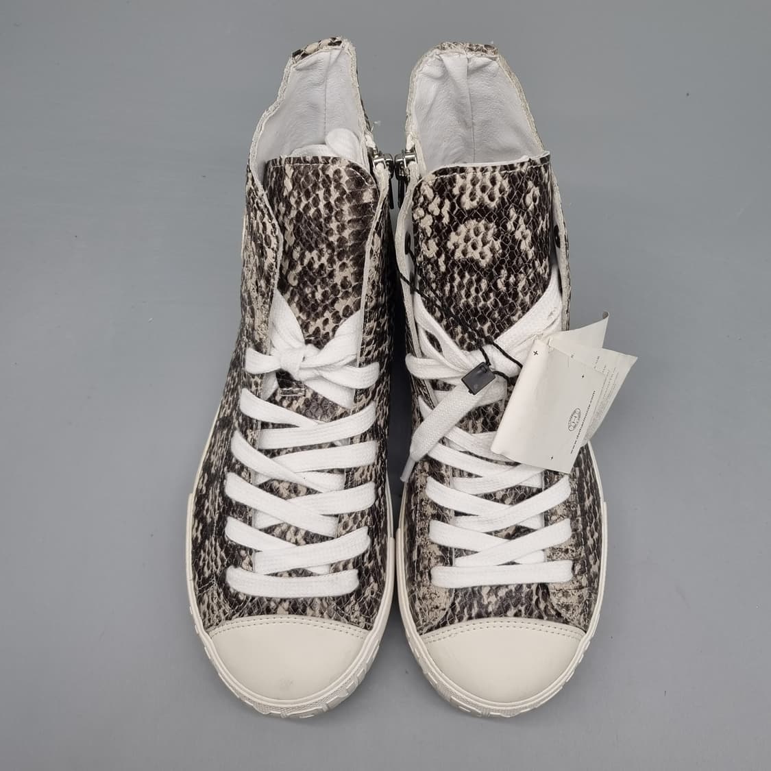 새상품 드하모니 스네이크 여성하이탑245 상품이미지2