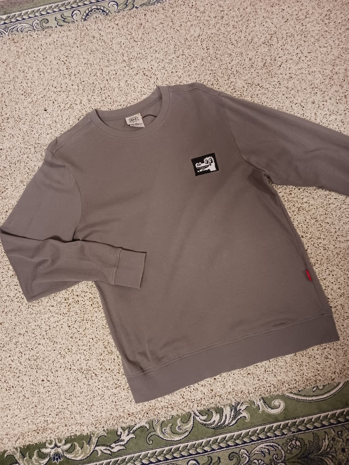 키스해링 라운드넥 긴팔티셔츠 상품이미지1