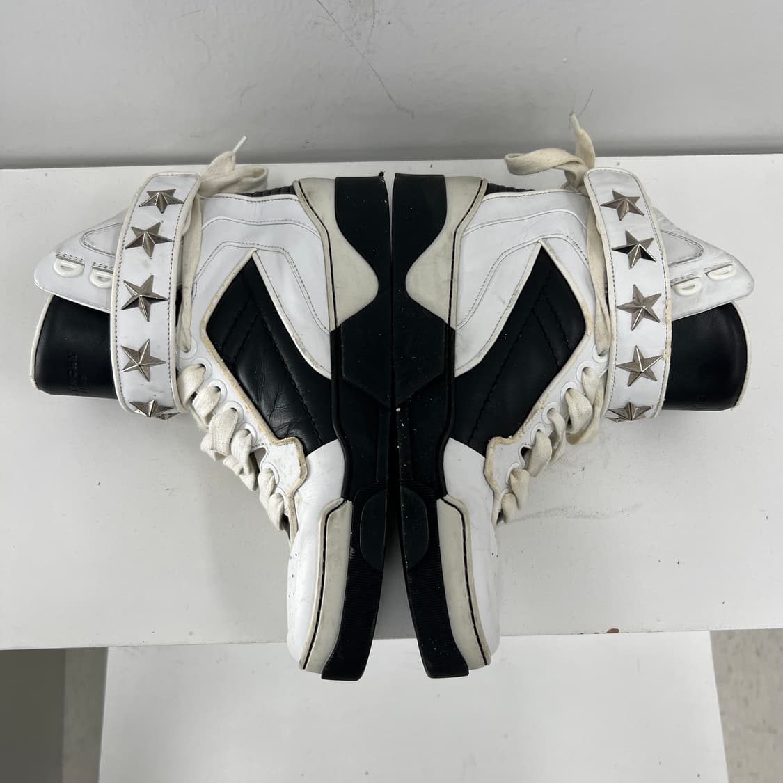 지방시 타이슨 스타 스터드 하이탑 스니커즈 40 상품이미지7