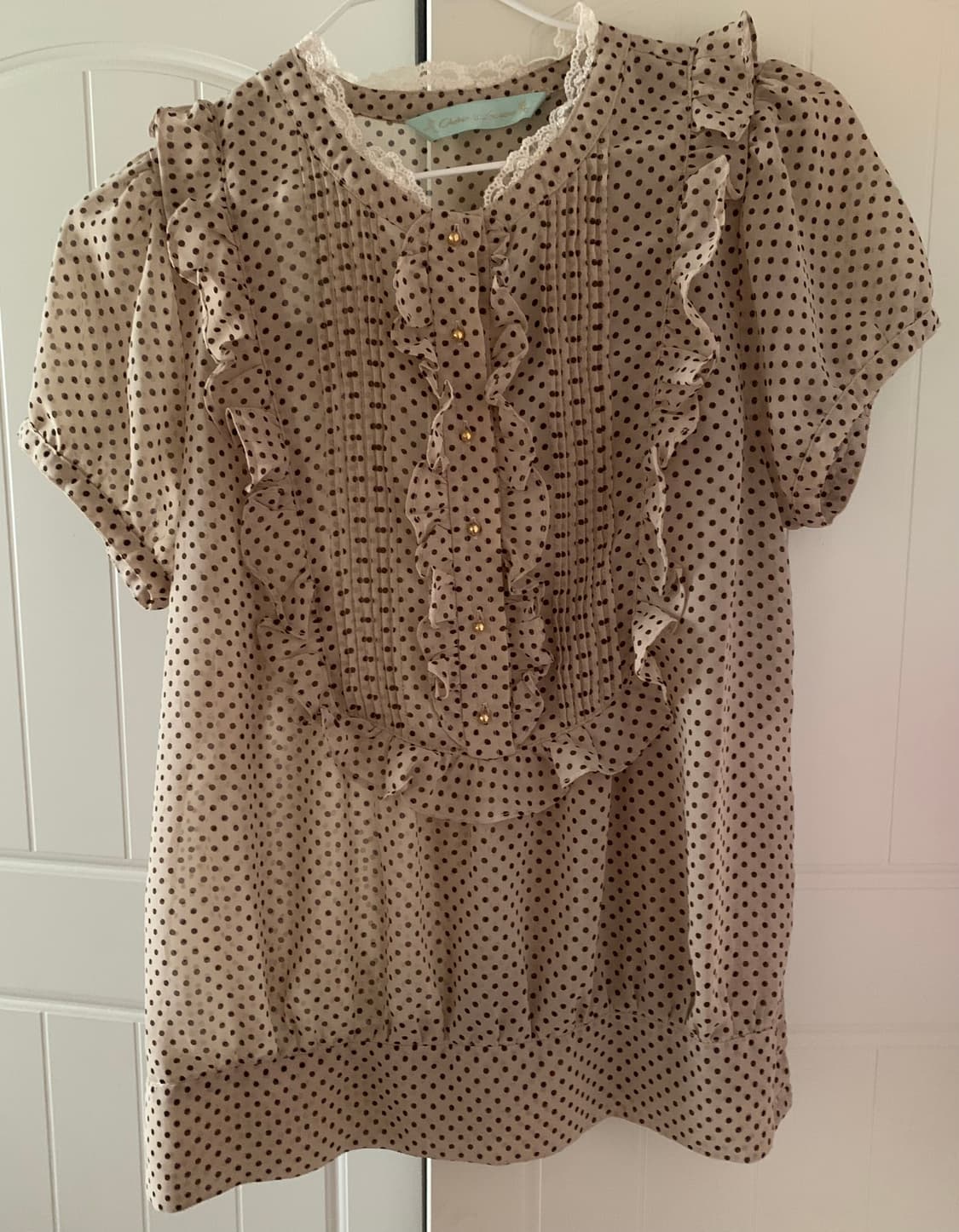 베이지 반팔 도트 블라우스 상품이미지1