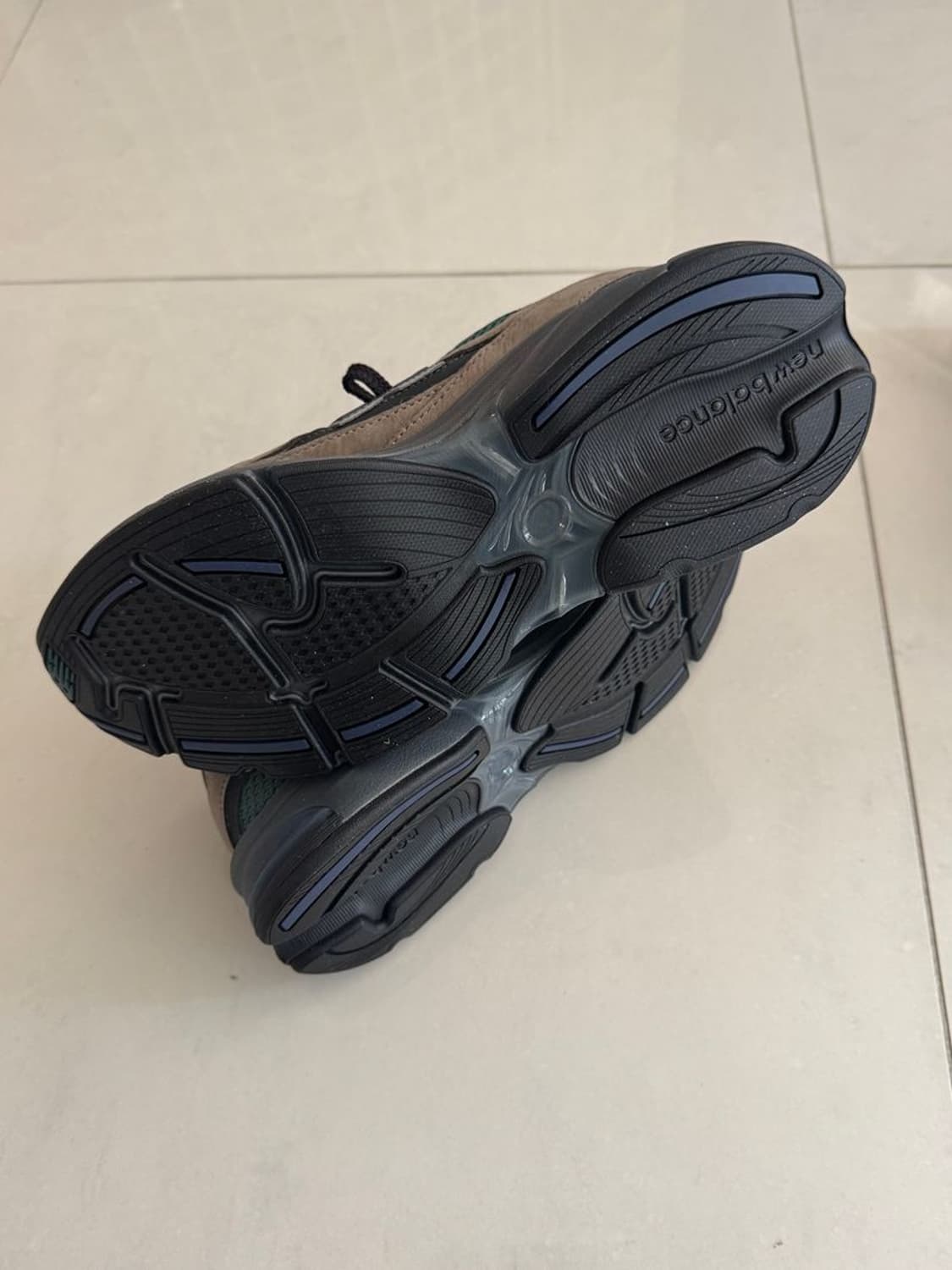 SNEAKER U2010AGY 스니커즈 상품이미지4