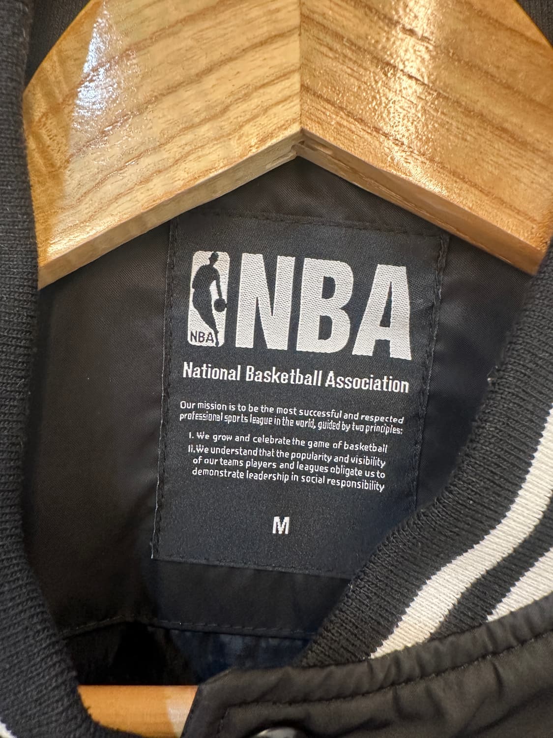 M) NBA 블랙 봄버 자켓 상품이미지3