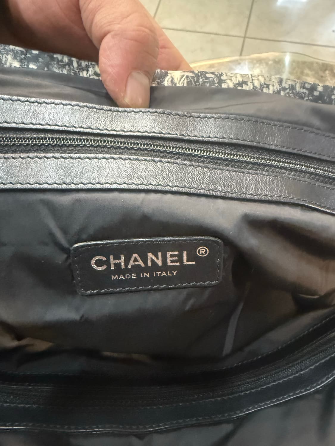 정품 샤넬 나일론 쇼퍼백 팝니다 상품이미지8