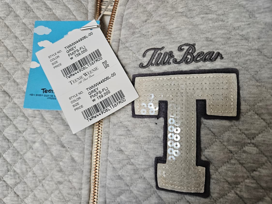 티니위니 자수 집업 스타디움 자켓 여성 90사이즈 야구점퍼 (새제품) 상품이미지3