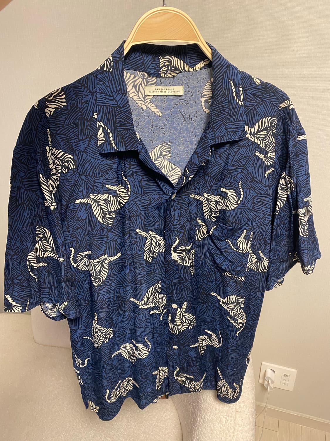 올드조 실크 오픈카라 셔츠 네이비 상품이미지1