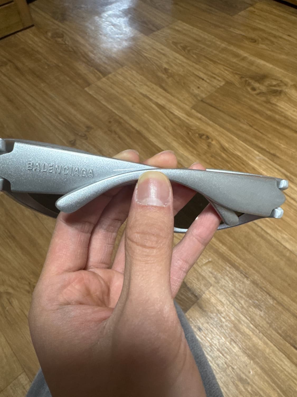 발렌시아가 선글라스 오발 상품이미지2