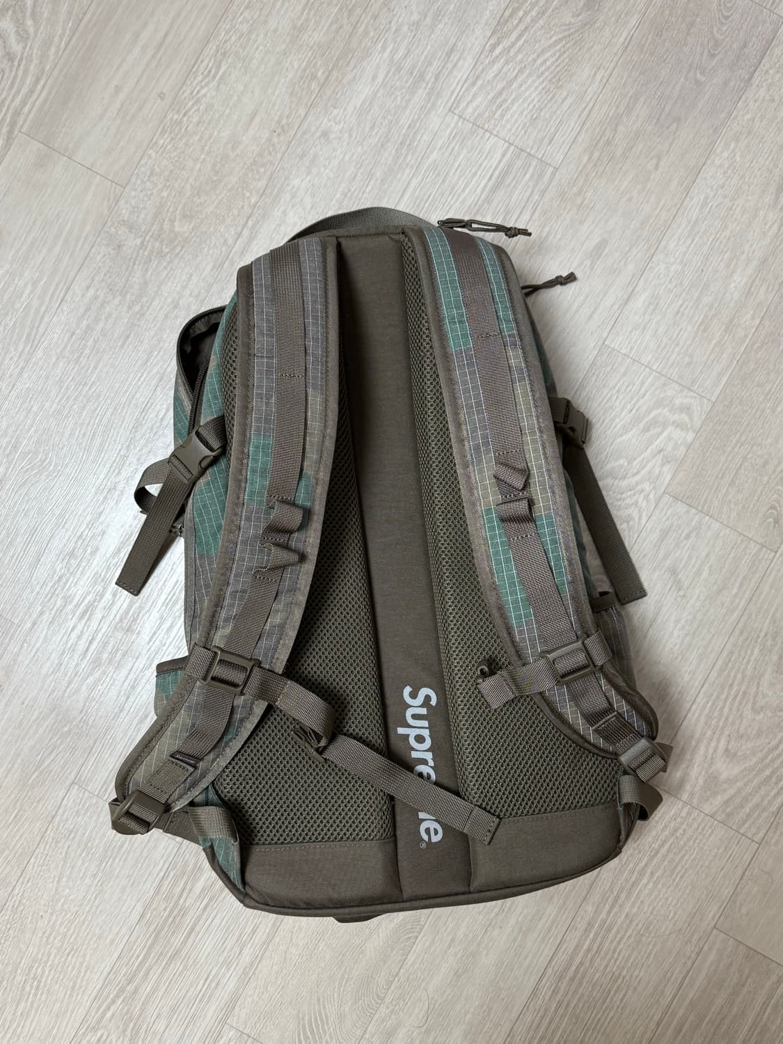 슈프림 백팩 우드랜드 카모 - 24SS 상품이미지3