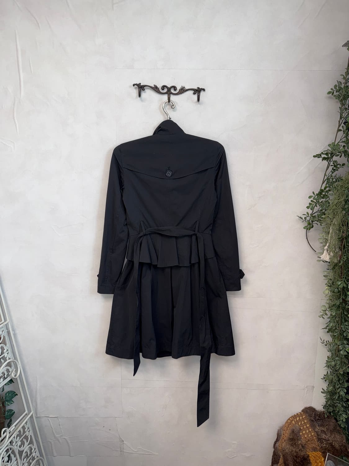 Armani Exchange black back ruffle 투웨이 코트 상품이미지4