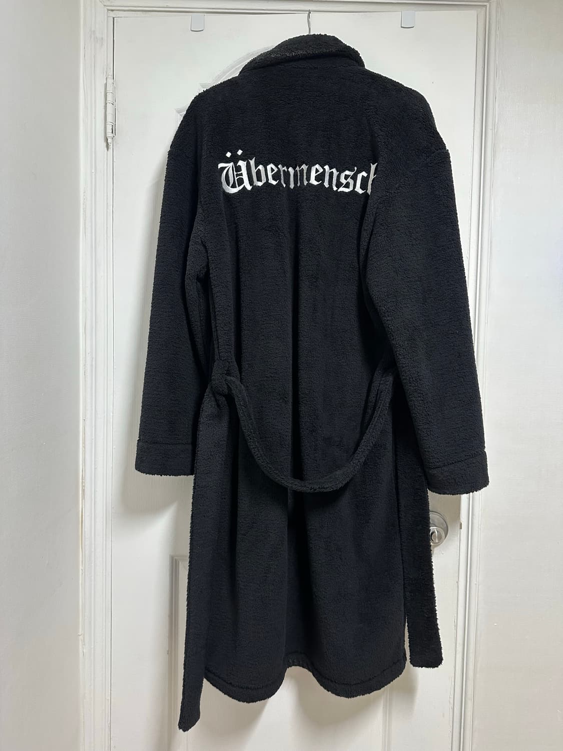 ÜBERMENSCH 로브 후리스 코트 / 크림가 20만 / 상태 최상 상품이미지2