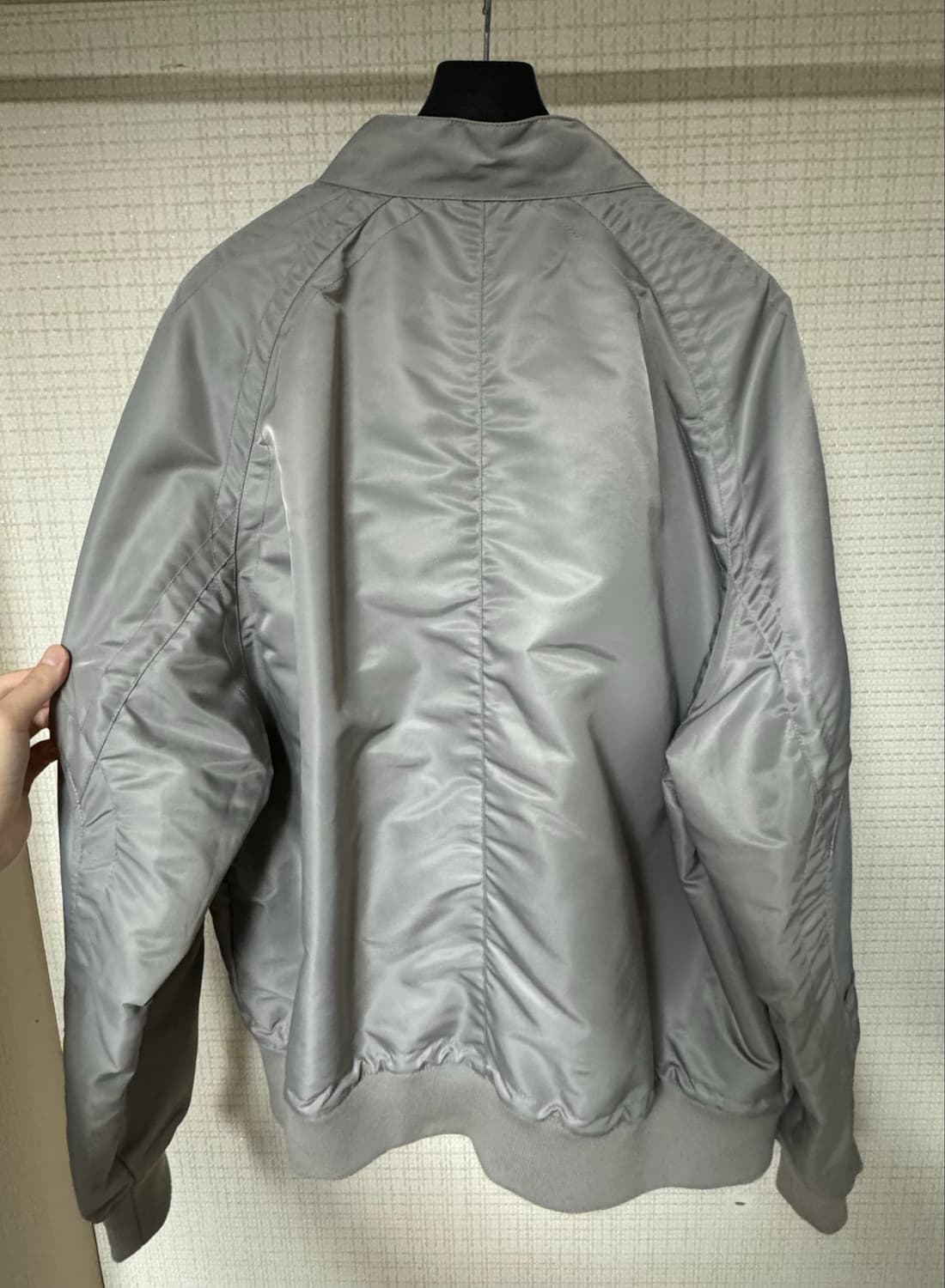 카브엠트 나일론 집업 자켓 그레이 XL 사이즈 판매합니다. 상품이미지6