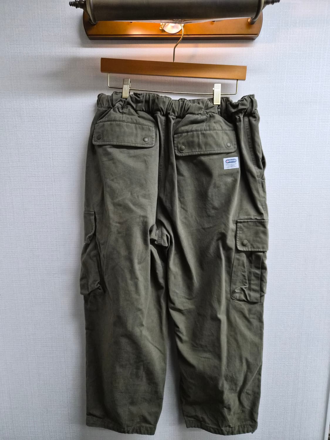 L) OUTDOOR 아웃도어 벨티드 오버핏 카고팬츠 팝니다 상품이미지2