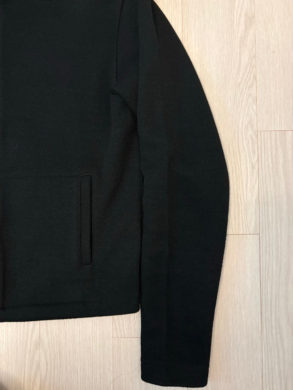 Textuerd High Neck Zip - Black 상품이미지3