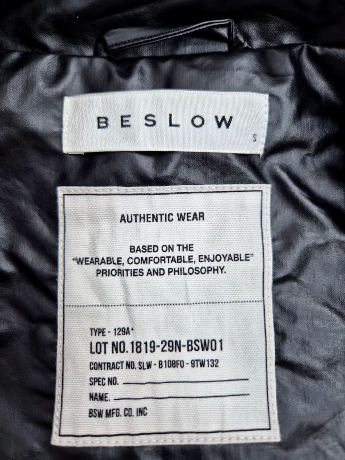 BESLOW 블랙 코팅 트러커 재킷 상품이미지6