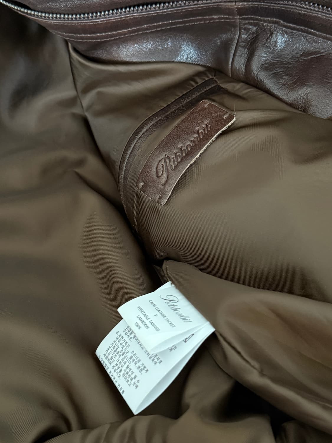 리본빛 브라운 레더 자켓  리본빗 상품이미지10