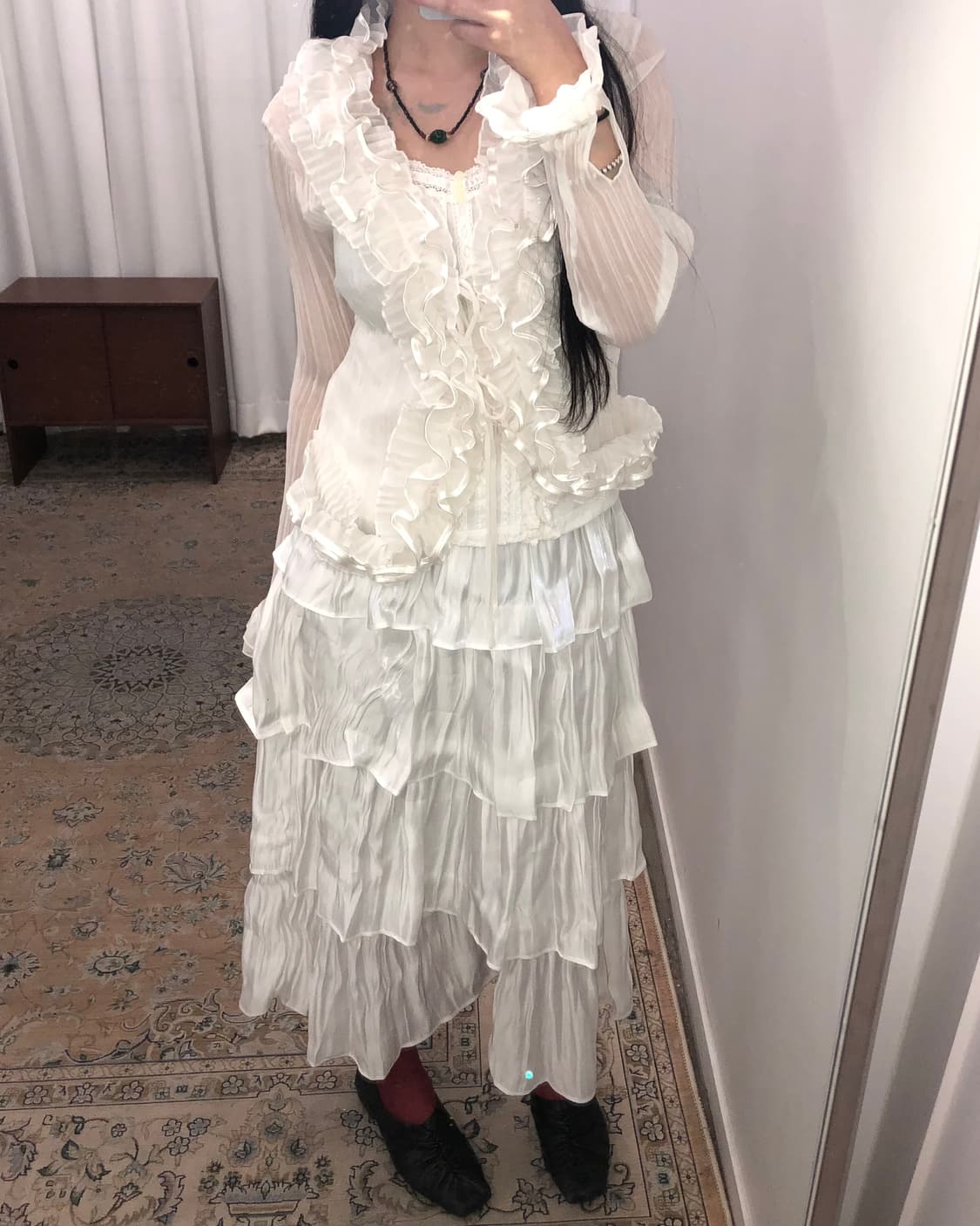 화이트 프릴 시스루 슬림핏 가디건 상품이미지2